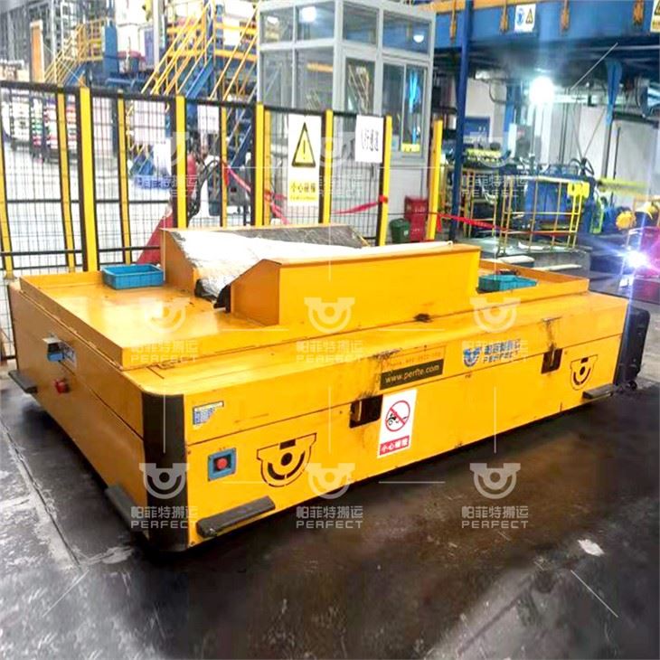 Carro de manipulación de bobinas sin rieles